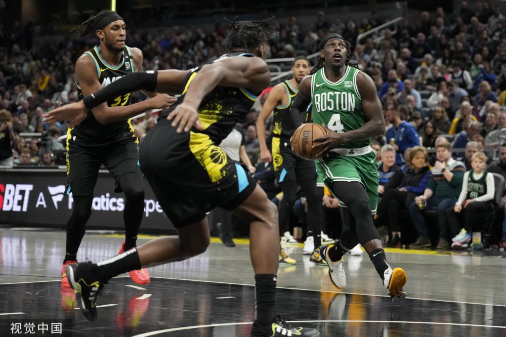 字里行间透 字里行间透